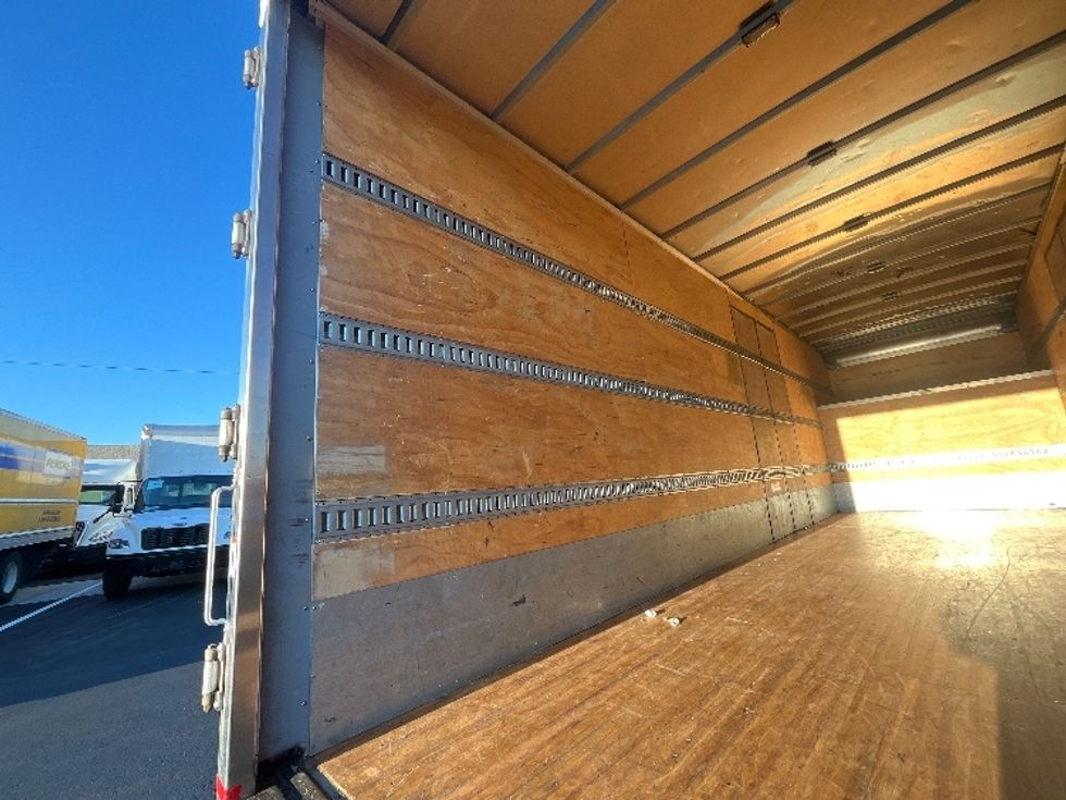 Medium Duty Box Truck-Light and Medium Duty Trucks-International-2020-MV607LP-Linden-NJ-88,800\n\t\tmiles-$ 67,500 - Image 10