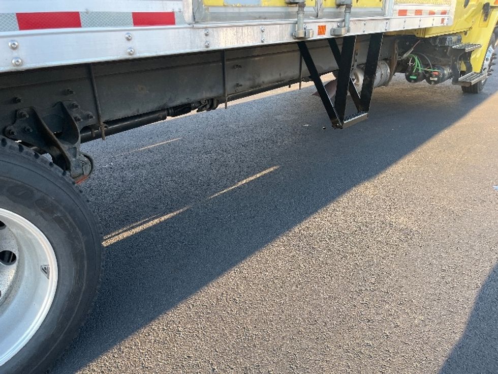 Medium Duty Box Truck-Light and Medium Duty Trucks-International-2020-MV607LP-Linden-NJ-88,800\n\t\tmiles-$ 67,500 - Image 12