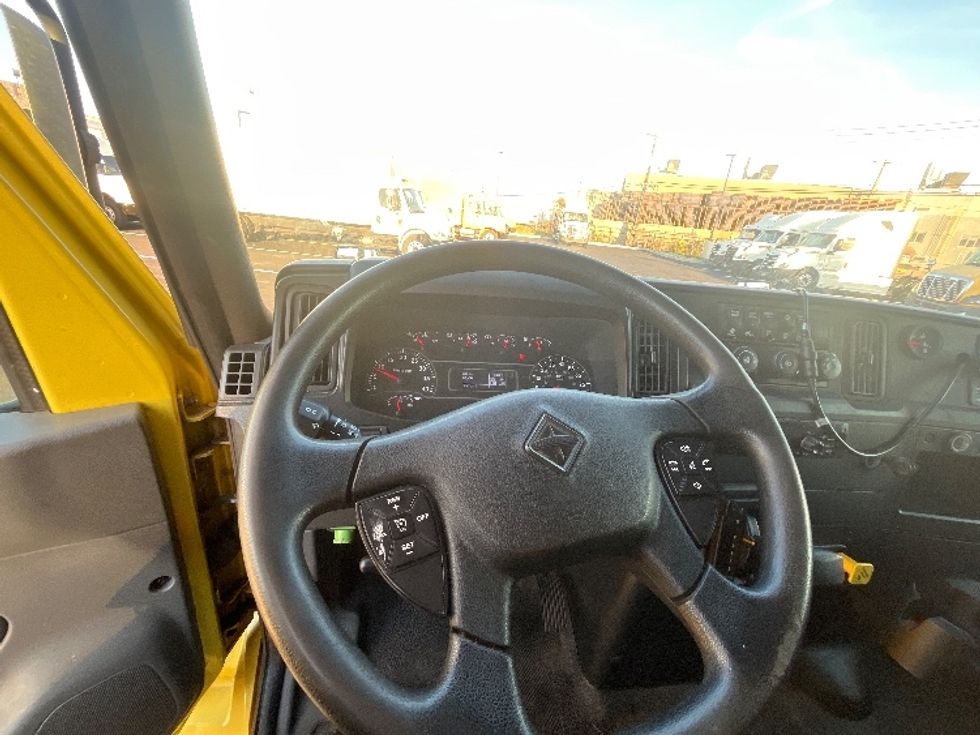 Medium Duty Box Truck-Light and Medium Duty Trucks-International-2020-MV607LP-Linden-NJ-88,800\n\t\tmiles-$ 67,500 - Image 16
