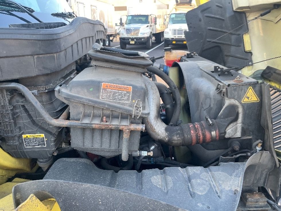 Medium Duty Box Truck-Light and Medium Duty Trucks-International-2020-MV607LP-Linden-NJ-88,800\n\t\tmiles-$ 67,500 - Image 22