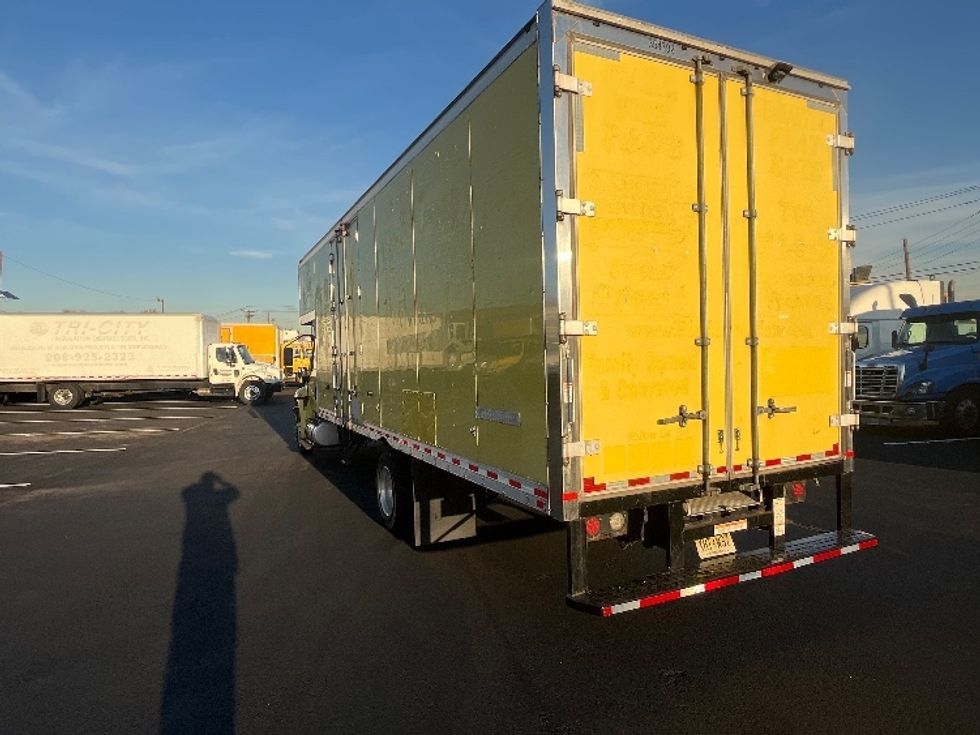 Medium Duty Box Truck-Light and Medium Duty Trucks-International-2020-MV607LP-Linden-NJ-88,800\n\t\tmiles-$ 67,500 - Image 6