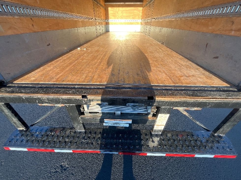 Medium Duty Box Truck-Light and Medium Duty Trucks-International-2020-MV607LP-Linden-NJ-88,800\n\t\tmiles-$ 67,500 - Image 9