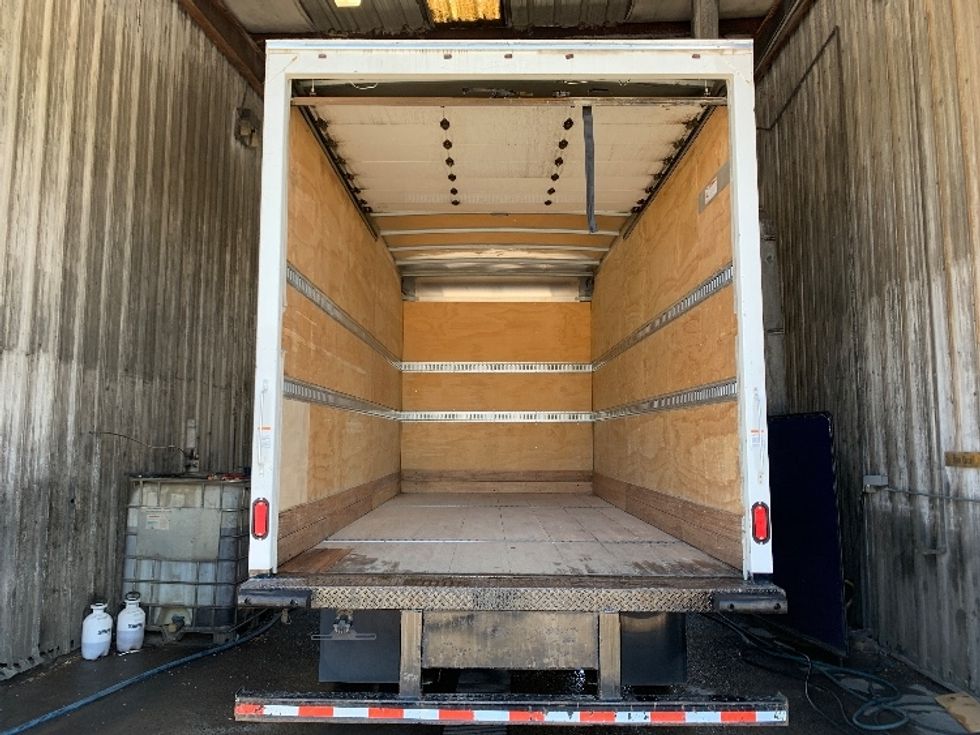 Medium Duty Box Truck-Light and Medium Duty Trucks-International-2020-MV607LP-Nashville (Mount Juliet)-TN-135,616\n\t\tmiles-$ 39,250 - Image 8