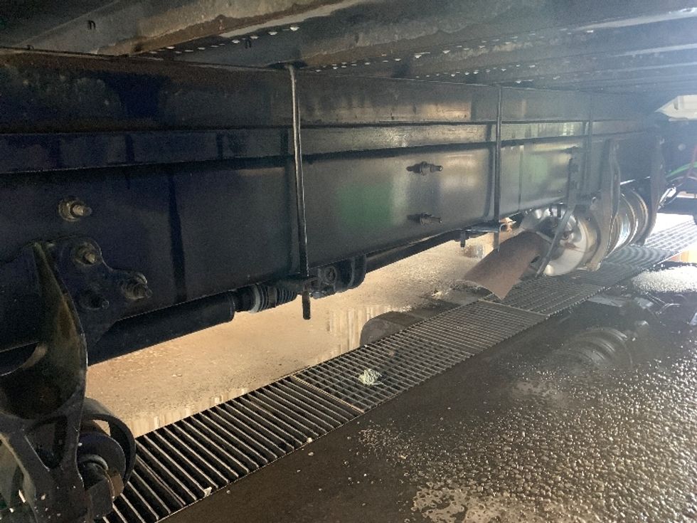 Medium Duty Box Truck-Light and Medium Duty Trucks-International-2020-MV607LP-Nashville (Mount Juliet)-TN-135,616\n\t\tmiles-$ 39,250 - Image 13
