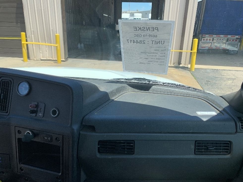 Medium Duty Box Truck-Light and Medium Duty Trucks-International-2020-MV607LP-Nashville (Mount Juliet)-TN-135,616\n\t\tmiles-$ 39,250 - Image 20