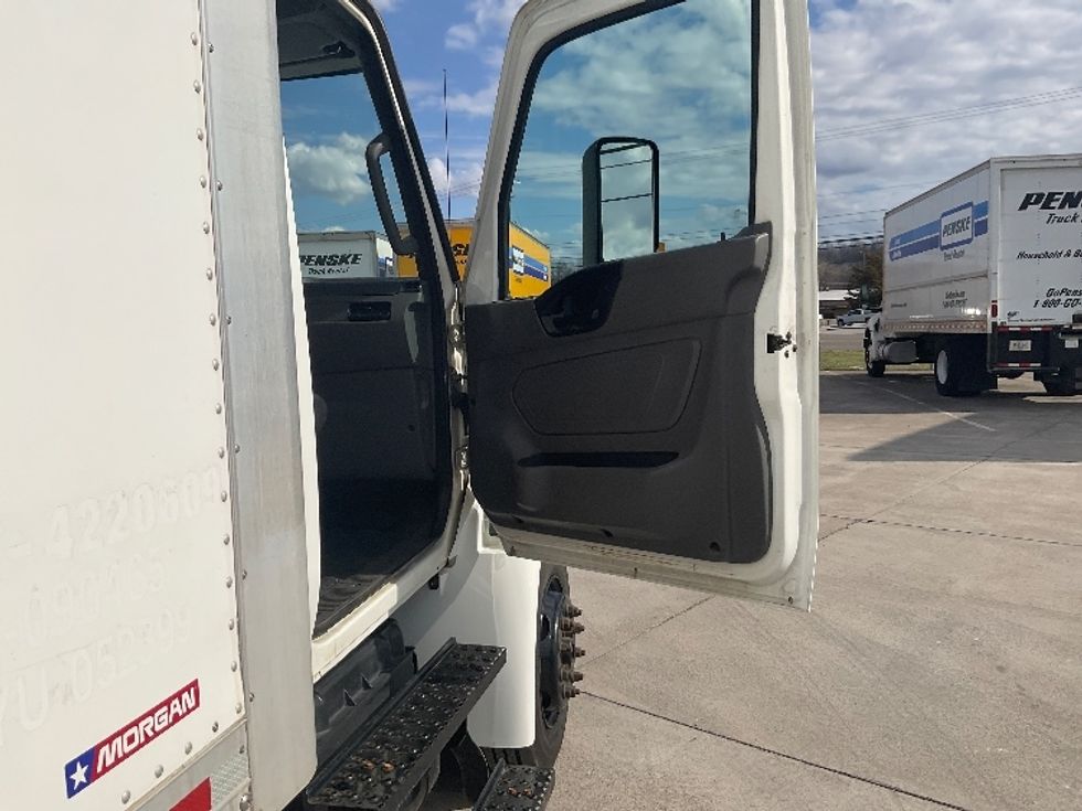 Medium Duty Box Truck-Light and Medium Duty Trucks-International-2020-MV607LP-Nashville-TN-150,331\n\t\tmiles-$ 41,500 - Image 20