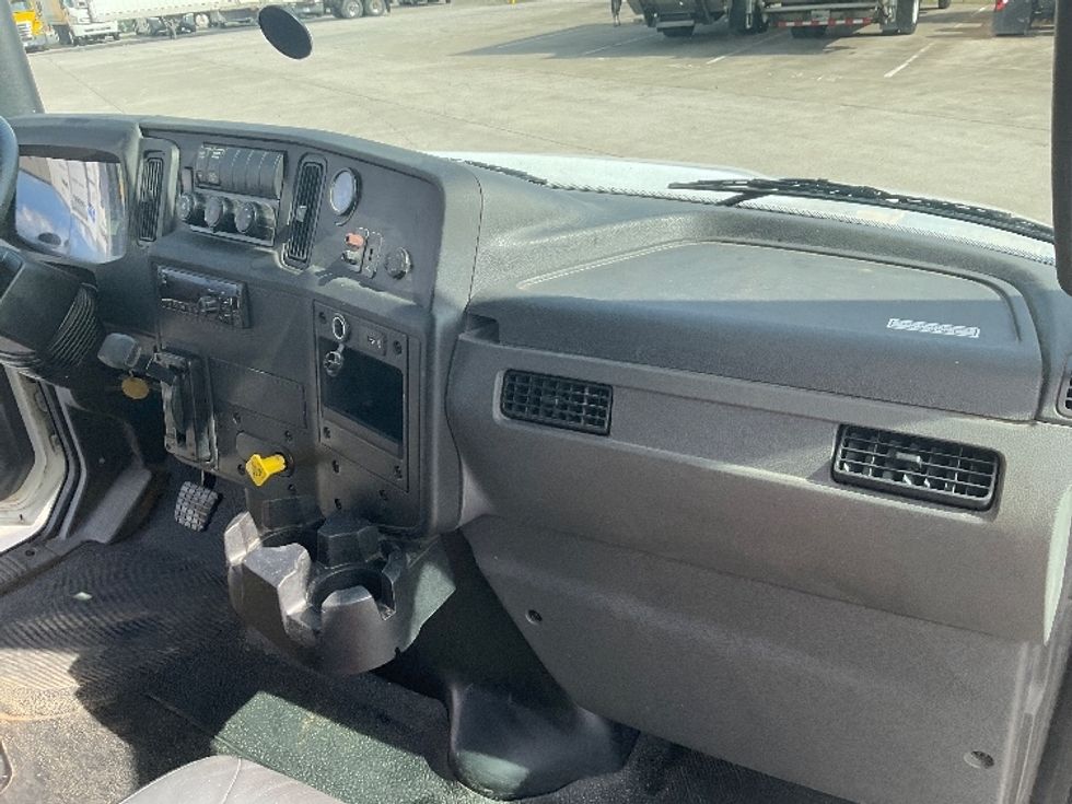 Medium Duty Box Truck-Light and Medium Duty Trucks-International-2020-MV607LP-Nashville-TN-150,331\n\t\tmiles-$ 41,500 - Image 21