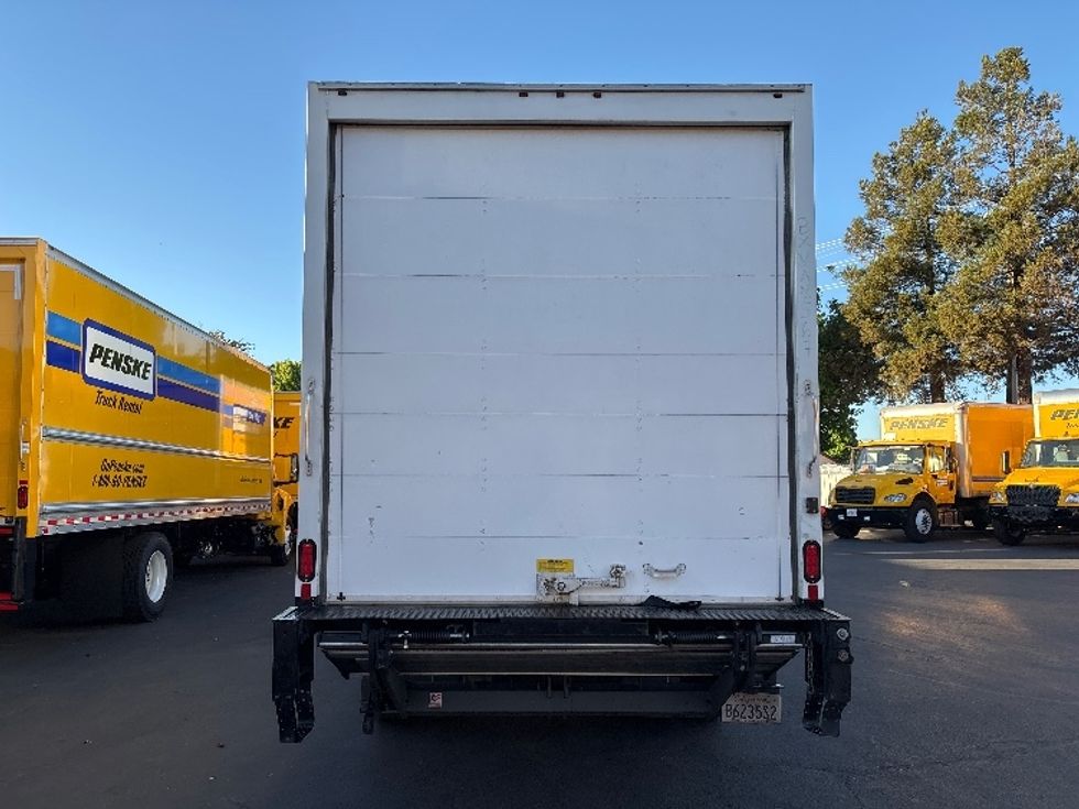 Medium Duty Box Truck-Light and Medium Duty Trucks-International-2020-MV607LP-West Sacramento-CA-100,406\n\t\tmiles-$ 47,000 - Image 7