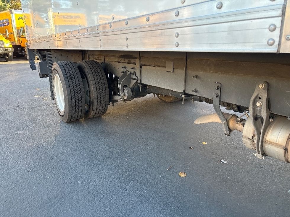 Medium Duty Box Truck-Light and Medium Duty Trucks-International-2020-MV607LP-West Sacramento-CA-100,406\n\t\tmiles-$ 47,000 - Image 14