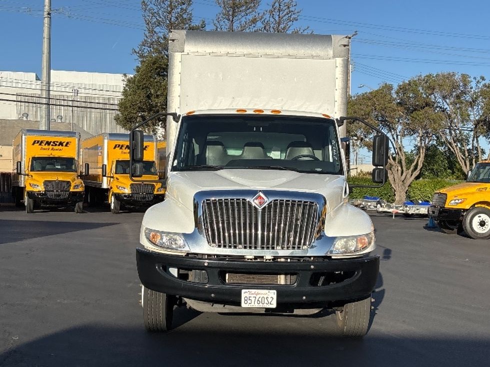 Medium Duty Box Truck-Light and Medium Duty Trucks-International-2020-MV607LP-West Sacramento-CA-46,142\n\t\tmiles-$ 52,500 - Image 2
