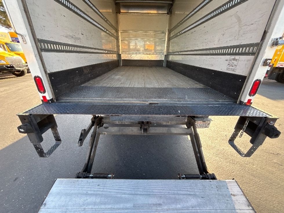 Medium Duty Box Truck-Light and Medium Duty Trucks-International-2020-MV607LP-West Sacramento-CA-46,142\n\t\tmiles-$ 52,500 - Image 10