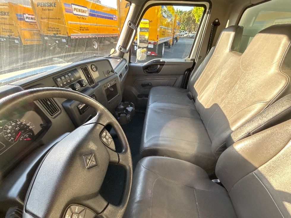 Medium Duty Box Truck-Light and Medium Duty Trucks-International-2020-MV607LP-West Sacramento-CA-46,142\n\t\tmiles-$ 52,500 - Image 19