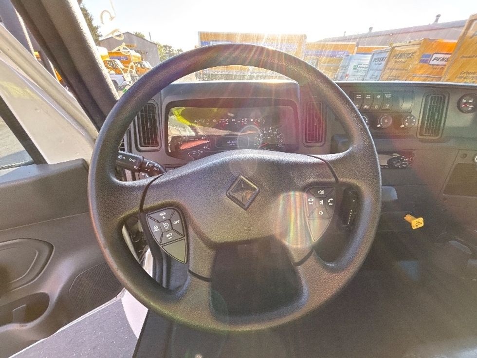 Medium Duty Box Truck-Light and Medium Duty Trucks-International-2020-MV607LP-West Sacramento-CA-46,142\n\t\tmiles-$ 52,500 - Image 17