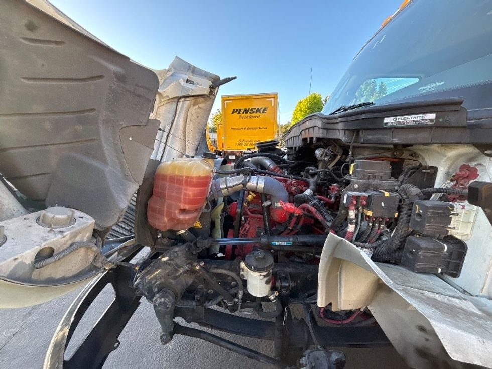 Medium Duty Box Truck-Light and Medium Duty Trucks-International-2020-MV607LP-West Sacramento-CA-46,142\n\t\tmiles-$ 52,500 - Image 24