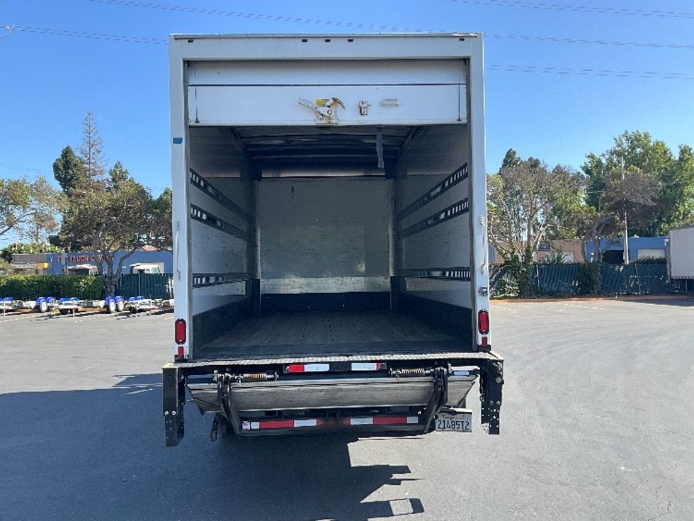 Medium Duty Box Truck-Light and Medium Duty Trucks-International-2020-MV607LP-West Sacramento-CA-59,035\n\t\tmiles-$ 52,750 - Image 8