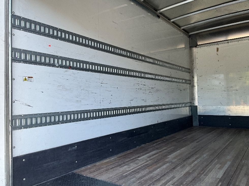Medium Duty Box Truck-Light and Medium Duty Trucks-International-2020-MV607LP-West Sacramento-CA-59,035\n\t\tmiles-$ 52,750 - Image 11