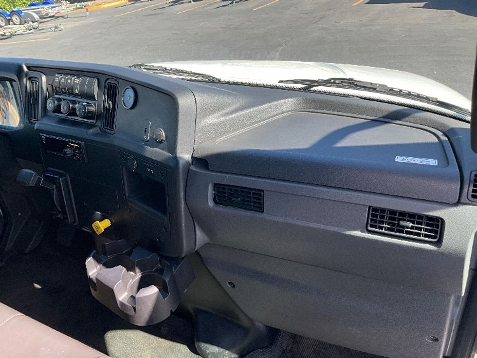 Medium Duty Box Truck-Light and Medium Duty Trucks-International-2020-MV607LP-West Sacramento-CA-59,035\n\t\tmiles-$ 52,750 - Image 20