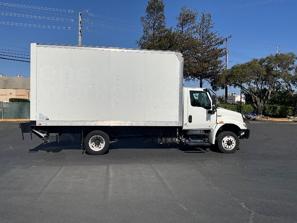 Medium Duty Box Truck-Light and Medium Duty Trucks-International-2020-MV607LP-West Sacramento-CA-59,035\n\t\tmiles-$ 52,750 - Image 15