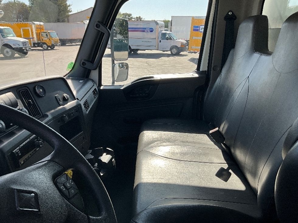 Medium Duty Box Truck-Light and Medium Duty Trucks-International-2020-MV607LP-West Sacramento-CA-59,035\n\t\tmiles-$ 52,750 - Image 18