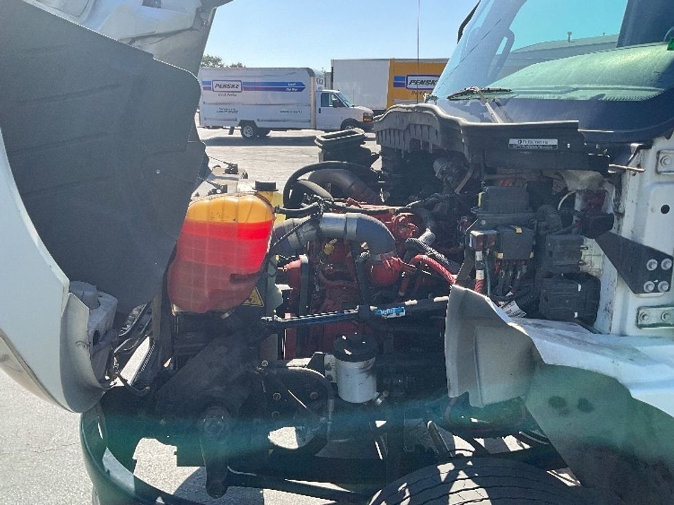 Medium Duty Box Truck-Light and Medium Duty Trucks-International-2020-MV607LP-West Sacramento-CA-59,035\n\t\tmiles-$ 52,750 - Image 23