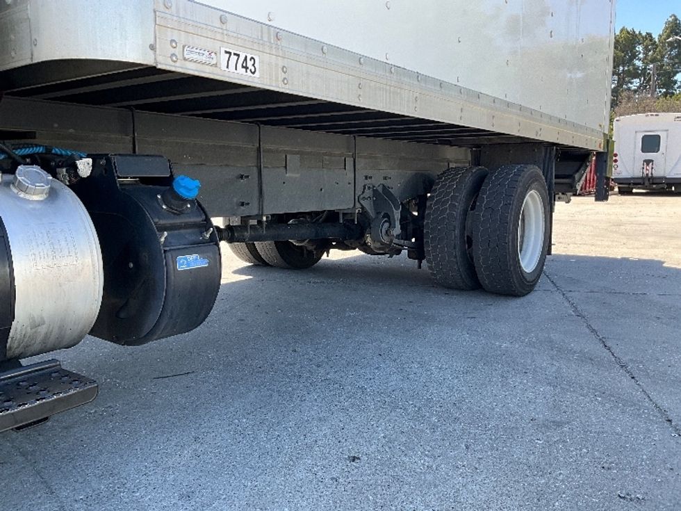 Medium Duty Box Truck-Light and Medium Duty Trucks-International-2020-MV607LP-West Sacramento-CA-76,267\n\t\tmiles-$ 49,250 - Image 5
