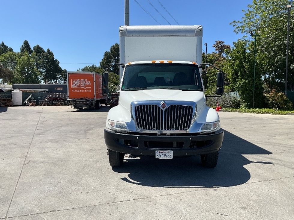 Medium Duty Box Truck-Light and Medium Duty Trucks-International-2020-MV607LP-West Sacramento-CA-76,267\n\t\tmiles-$ 49,250 - Image 2