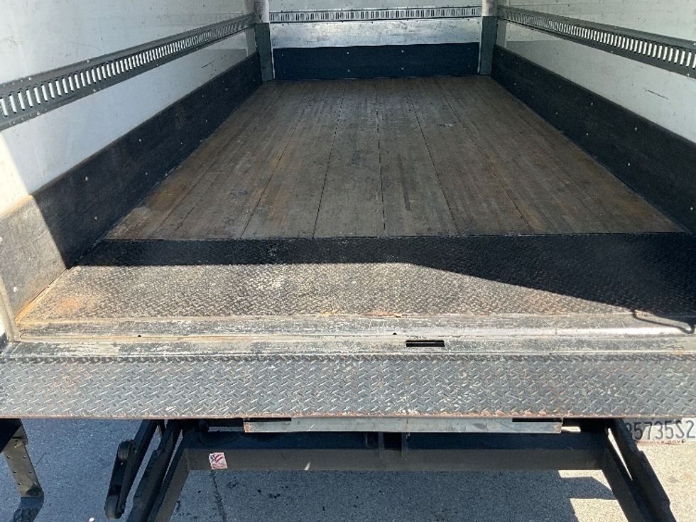 Medium Duty Box Truck-Light and Medium Duty Trucks-International-2020-MV607LP-West Sacramento-CA-76,267\n\t\tmiles-$ 49,250 - Image 10