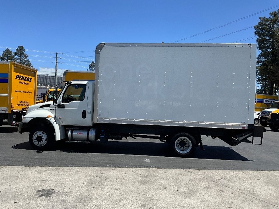 Medium Duty Box Truck-Light and Medium Duty Trucks-International-2020-MV607LP-West Sacramento-CA-87,920\n\t\tmiles-$ 49,000 - Image 4