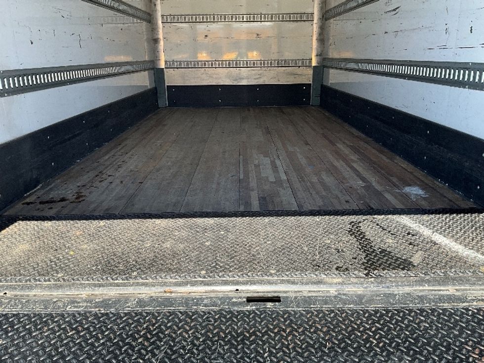 Medium Duty Box Truck-Light and Medium Duty Trucks-International-2020-MV607LP-West Sacramento-CA-87,920\n\t\tmiles-$ 49,000 - Image 10