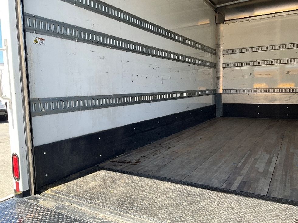 Medium Duty Box Truck-Light and Medium Duty Trucks-International-2020-MV607LP-West Sacramento-CA-87,920\n\t\tmiles-$ 49,000 - Image 11