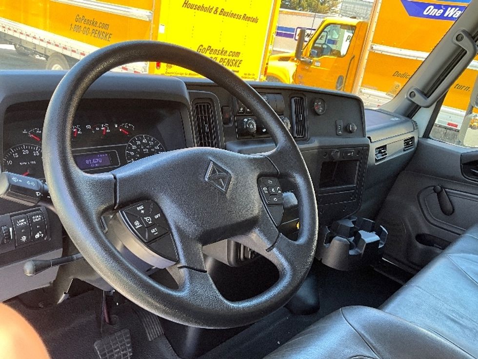 Medium Duty Box Truck-Light and Medium Duty Trucks-International-2020-MV607LP-West Sacramento-CA-87,920\n\t\tmiles-$ 49,000 - Image 17