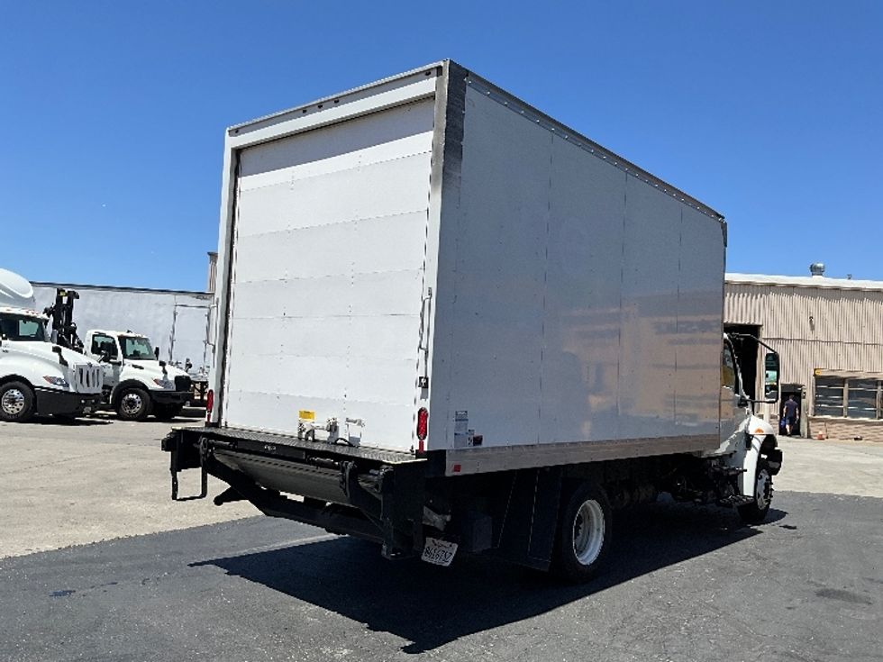Medium Duty Box Truck-Light and Medium Duty Trucks-International-2020-MV607LP-West Sacramento-CA-87,920\n\t\tmiles-$ 49,000 - Image 13