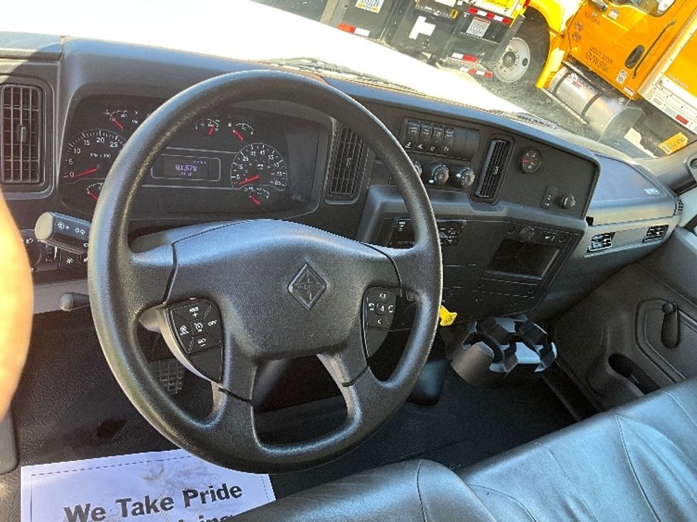 Medium Duty Box Truck-Light and Medium Duty Trucks-International-2020-MV607LP-West Sacramento-CA-87,920\n\t\tmiles-$ 49,000 - Image 18