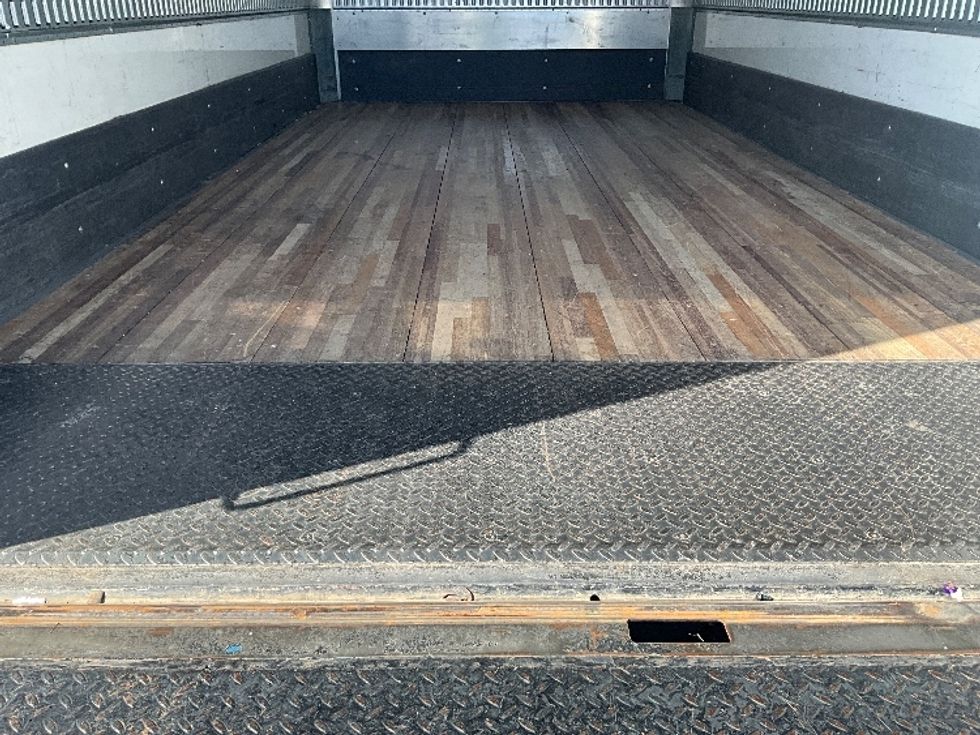 Medium Duty Box Truck-Light and Medium Duty Trucks-International-2020-MV607LP-West Sacramento-CA-98,858\n\t\tmiles-$ 49,000 - Image 10