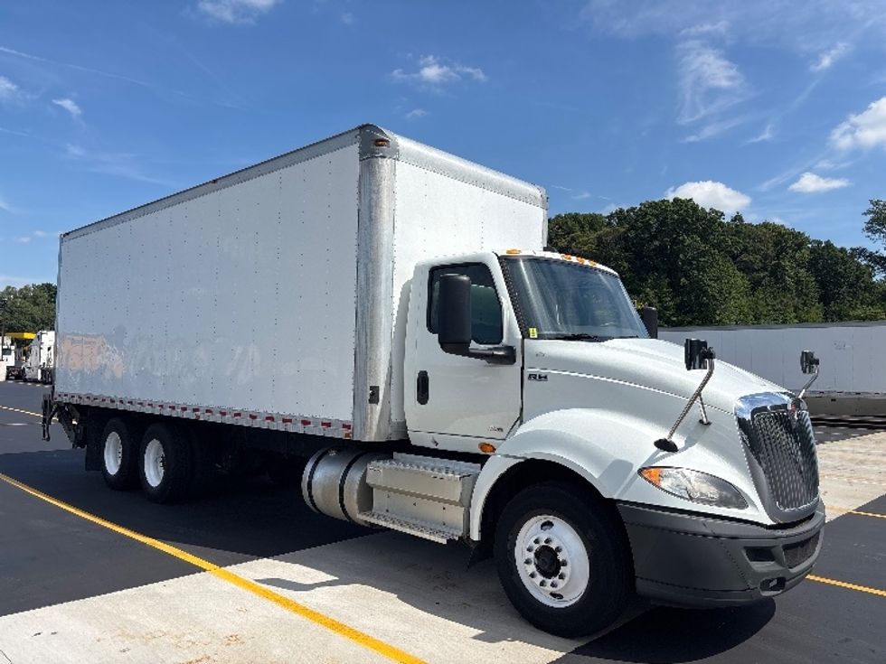 Medium Duty Box Truck-Light and Medium Duty Trucks-International-2020-RH613-Byron Center-MI-429,696\n\t\tmiles-$ 38,000 - Image 1