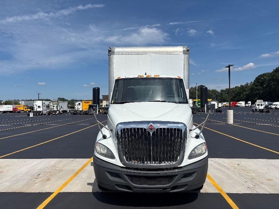 Medium Duty Box Truck-Light and Medium Duty Trucks-International-2020-RH613-Byron Center-MI-429,696\n\t\tmiles-$ 38,000 - Image 2