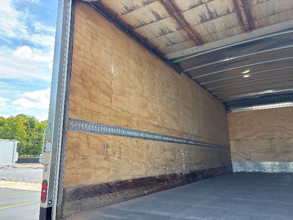 Medium Duty Box Truck-Light and Medium Duty Trucks-International-2020-RH613-Byron Center-MI-429,696\n\t\tmiles-$ 38,000 - Image 11