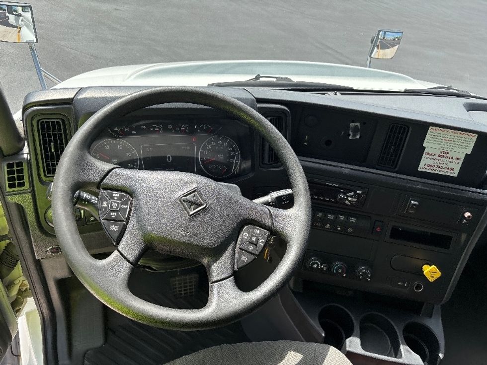 Medium Duty Box Truck-Light and Medium Duty Trucks-International-2020-RH613-Byron Center-MI-429,696\n\t\tmiles-$ 38,000 - Image 18