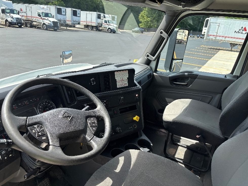 Medium Duty Box Truck-Light and Medium Duty Trucks-International-2020-RH613-Byron Center-MI-429,696\n\t\tmiles-$ 38,000 - Image 17