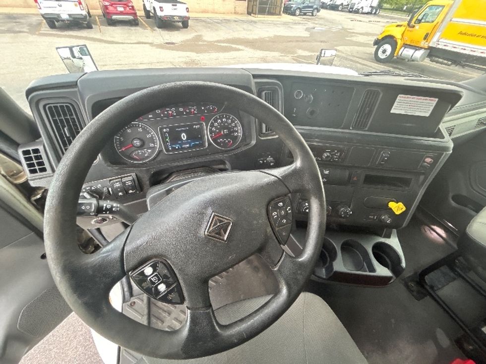 Medium Duty Box Truck-Light and Medium Duty Trucks-International-2020-RH613-Kentwood-MI-612,782\n\t\tmiles-$ 26,000 - Image 18
