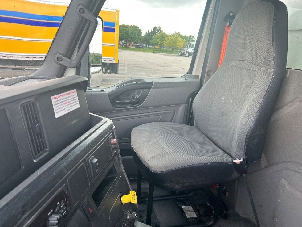 Medium Duty Box Truck-Light and Medium Duty Trucks-International-2020-RH613-Kentwood-MI-612,782\n\t\tmiles-$ 26,000 - Image 19