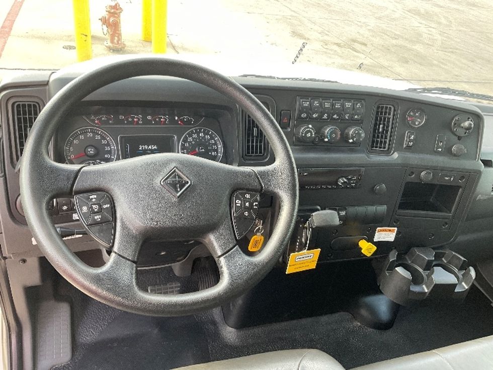 Medium Duty Box Truck-Light and Medium Duty Trucks-International-2021-MV607-Abilene-TX-221,242\n\t\tmiles-$ 46,750 - Image 18