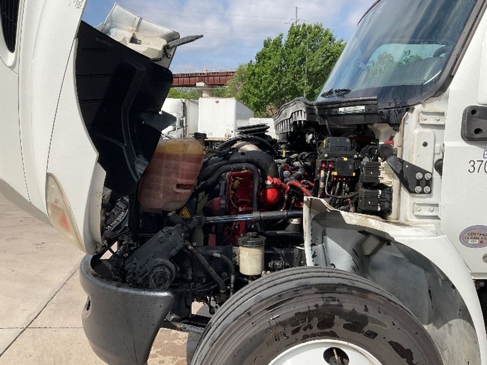 Medium Duty Box Truck-Light and Medium Duty Trucks-International-2021-MV607-Abilene-TX-221,242\n\t\tmiles-$ 46,750 - Image 24