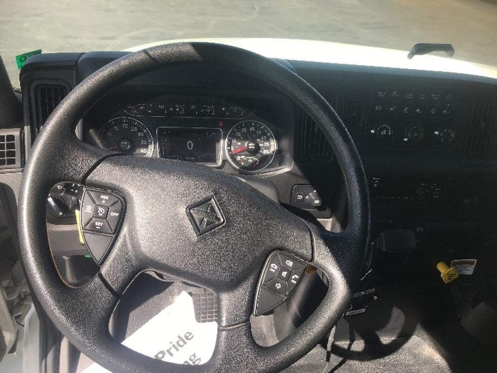 Medium Duty Box Truck-Light and Medium Duty Trucks-International-2021-MV607-Akron-OH-145,280\n\t\tmiles-$ 61,250 - Image 18