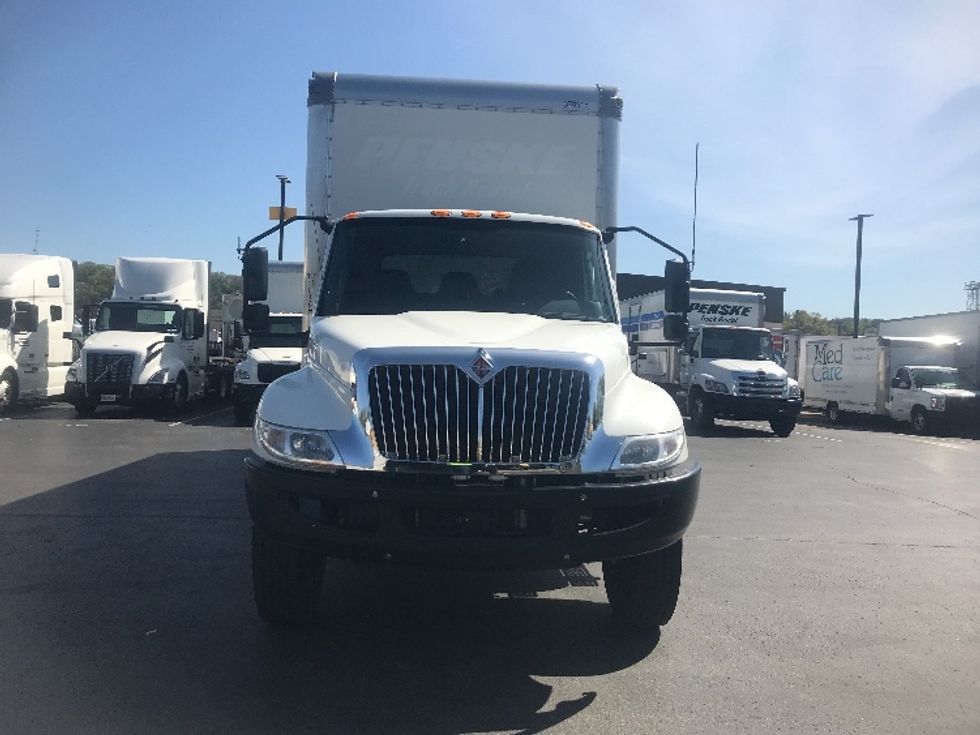 Medium Duty Box Truck-Light and Medium Duty Trucks-International-2021-MV607-Akron-OH-145,280\n\t\tmiles-$ 61,250 - Image 2