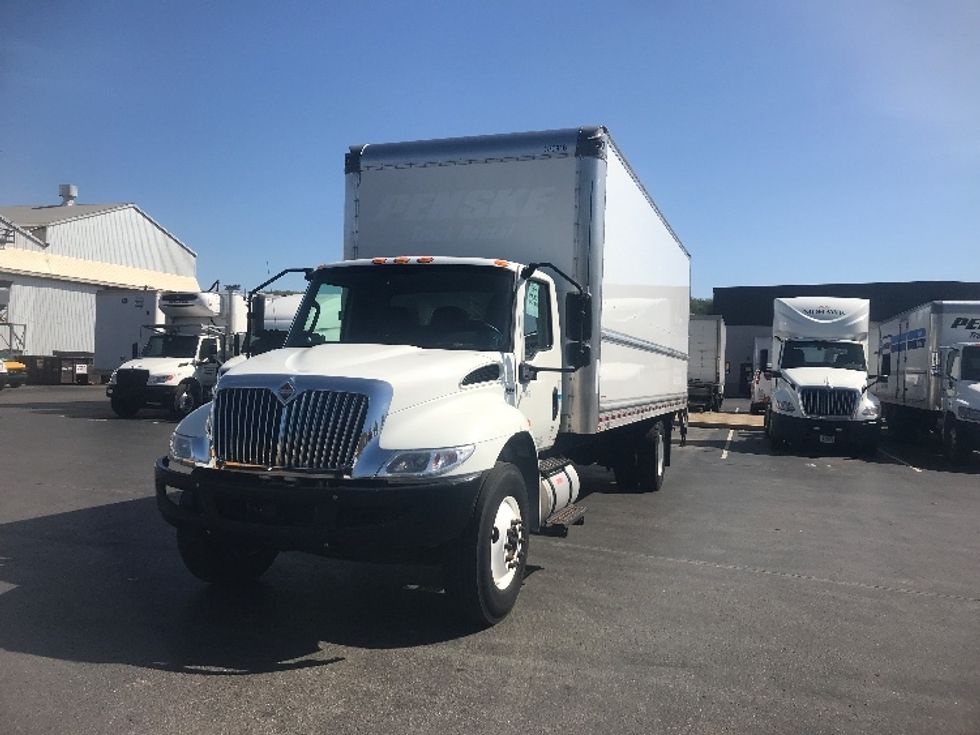 Medium Duty Box Truck-Light and Medium Duty Trucks-International-2021-MV607-Akron-OH-145,280\n\t\tmiles-$ 61,250 - Image 3