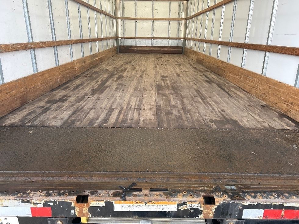 Medium Duty Box Truck-Light and Medium Duty Trucks-International-2021-MV607-Akron-OH-197,097\n\t\tmiles-$ 42,750 - Image 10