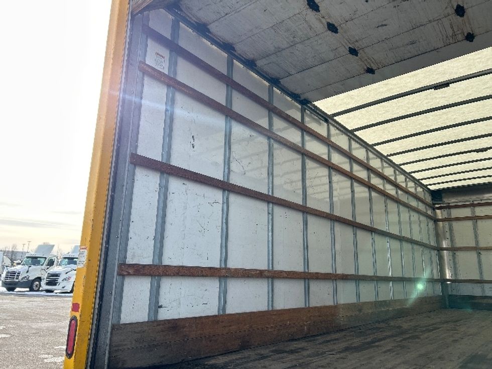 Medium Duty Box Truck-Light and Medium Duty Trucks-International-2021-MV607-Akron-OH-197,097\n\t\tmiles-$ 42,750 - Image 11