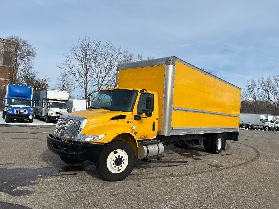 Medium Duty Box Truck-Light and Medium Duty Trucks-International-2021-MV607-Akron-OH-197,097\n\t\tmiles-$ 42,750 - Image 3