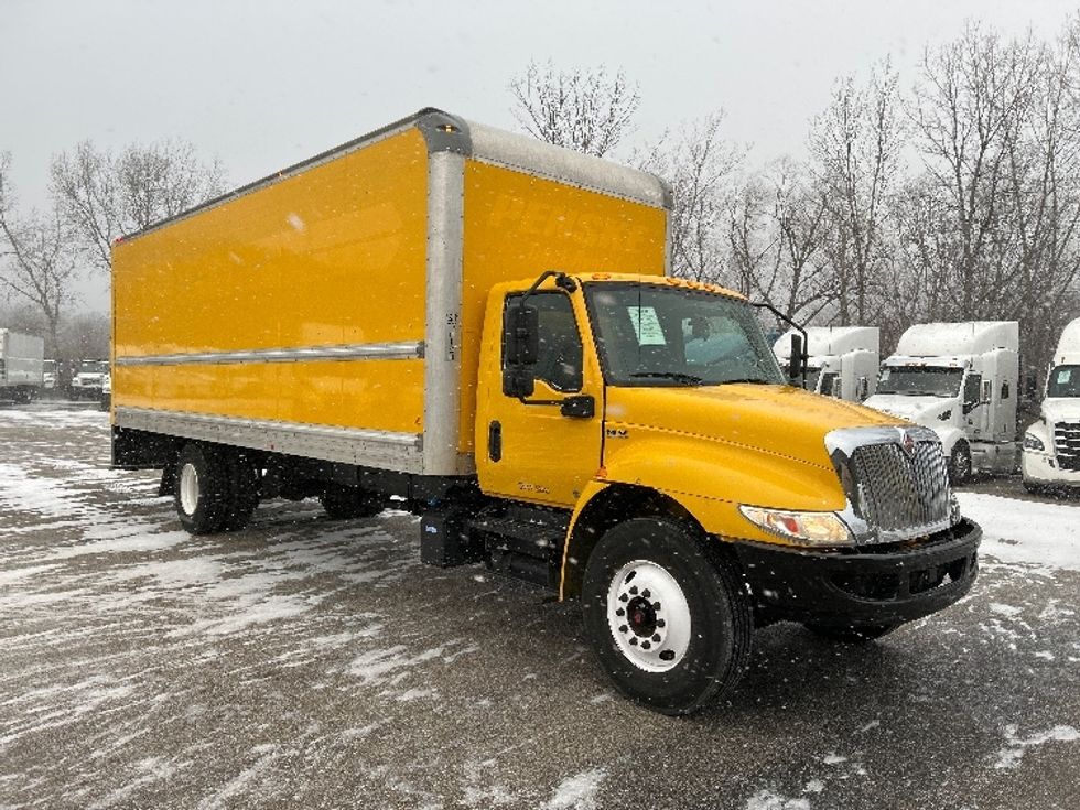 Medium Duty Box Truck-Light and Medium Duty Trucks-International-2021-MV607-Akron-OH-203,725\n\t\tmiles-$ 41,750 - Image 1